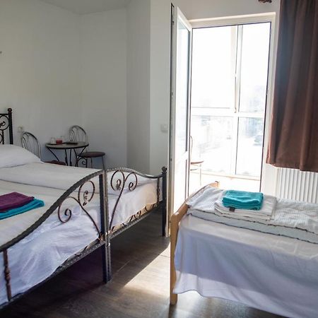 Motel Aris Meridian Piatra Neamţ Екстериор снимка
