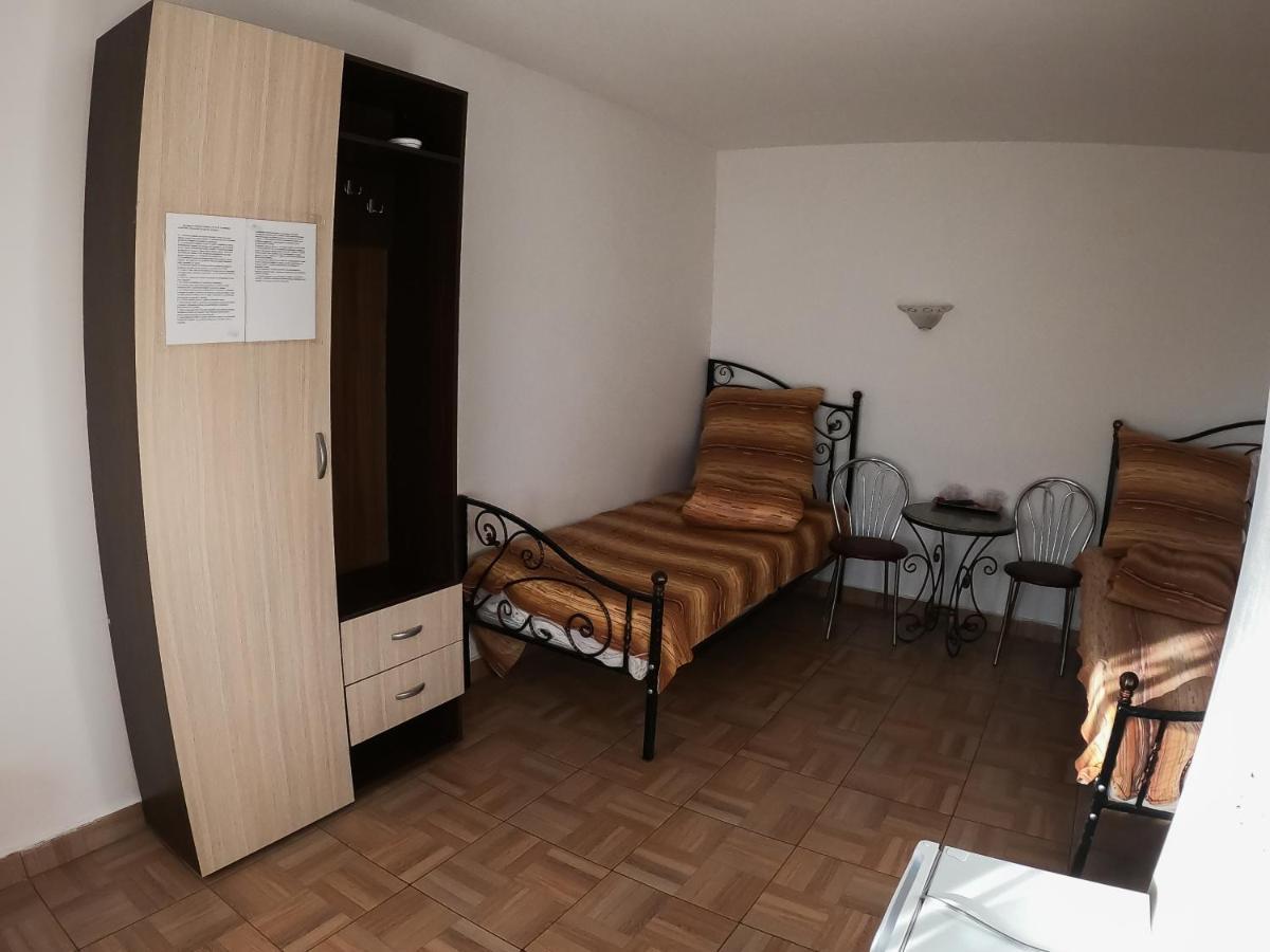 Motel Aris Meridian Piatra Neamţ Екстериор снимка